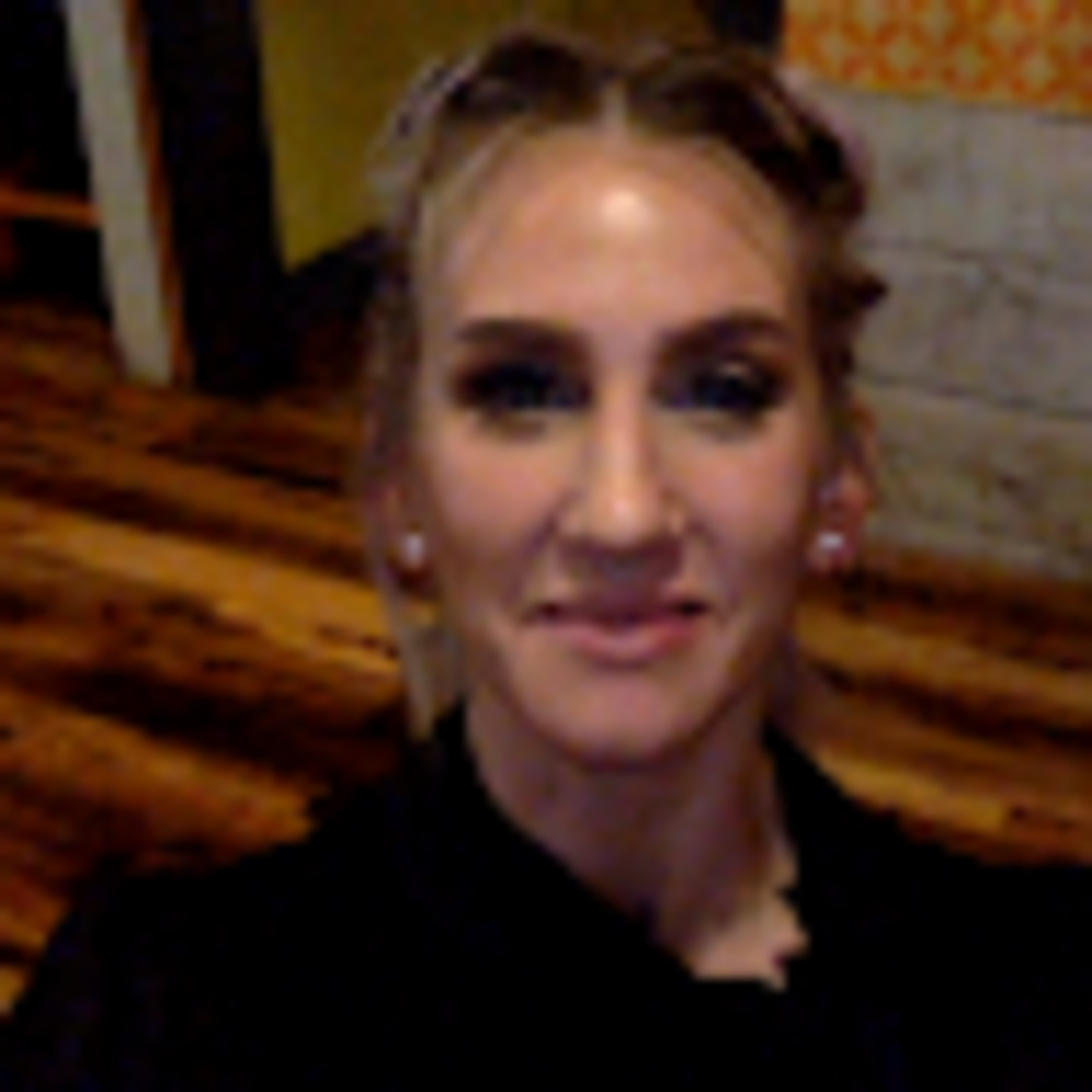 Meet your Posher, Liz